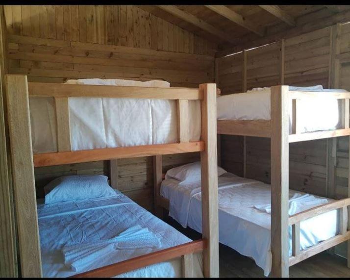 Hostel Villa Luz Beach Tintipan Island エクステリア 写真