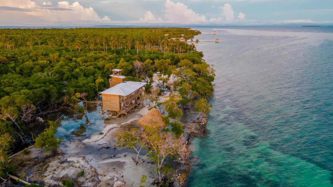 Hostel Villa Luz Beach Tintipan Island エクステリア 写真