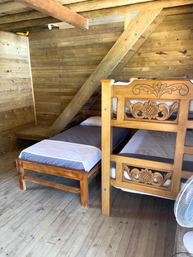 Hostel Villa Luz Beach Tintipan Island エクステリア 写真
