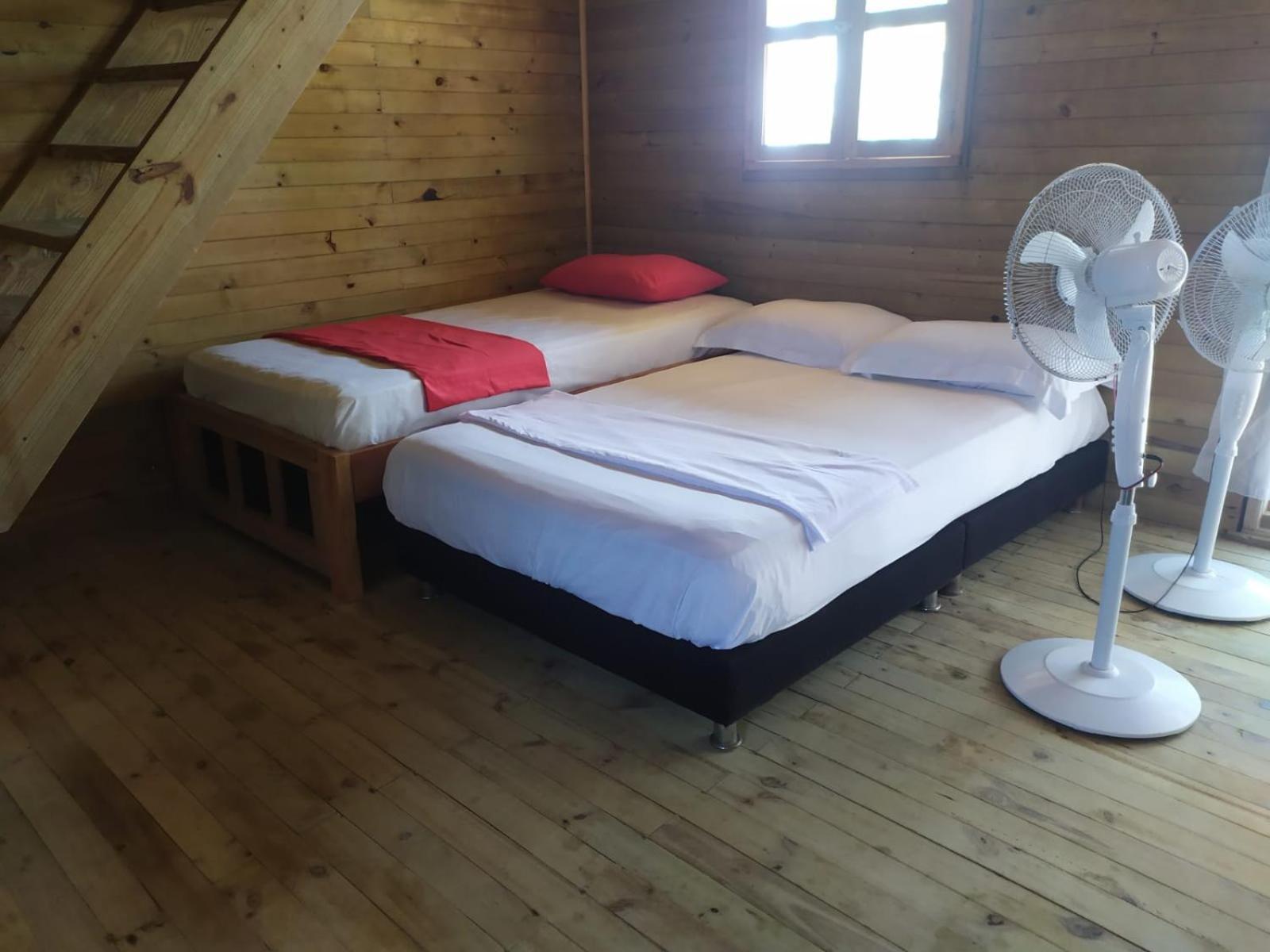 Hostel Villa Luz Beach Tintipan Island エクステリア 写真